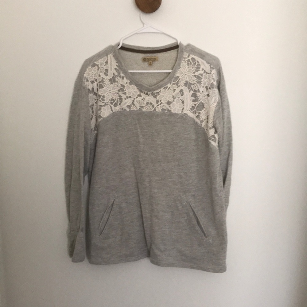 Grey sweatshirt